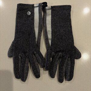 Lululemon Gloves